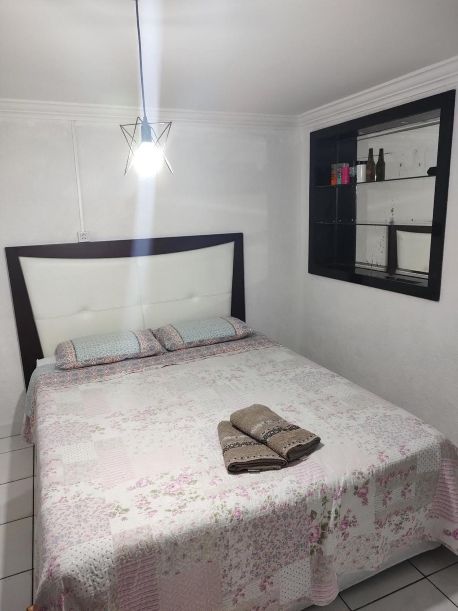 Quarto Em Casa Da Familia Anton São José dos Pinhais الغرفة الصورة